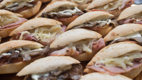 Catering a medida